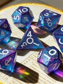 7pcsAUSTOR 金属骰子套装龙形空心金属骰子 7pcs 多面骰子 D20 D10 D% D8 D6 D4 骰子适用于 - 彩色 - 查看 3