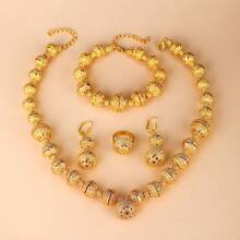 طقم مجوهرات مطلي بالذهب عيار 24 قيراط، قلادة وأقراط من الخرز الأفريقي، تصميم أنيق وعتيق، مناسب للمناسبات والحفلات والهدايا والاستخدام اليومي، بتصميم هلال القمر، مصنوع للسفر والمناسبات والصيف والمجوهرات الغربية وإكسسوارات الشاطئ والحفلات الراقصة