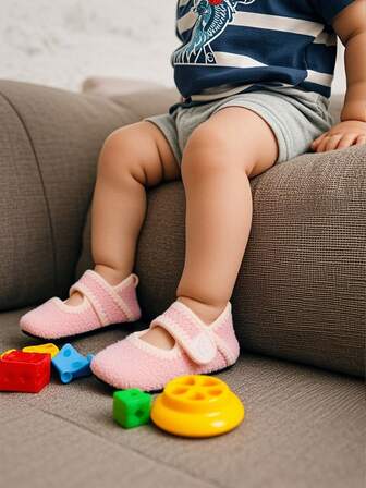 Cute, Warm And Lightweight Plush House Slippers, Suitable For Both Boys And Girls, Comfortable Non-Slip Soft Sole, Suitable For Indoor Wear In Autumn/Winter