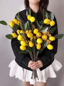 1/3 pezzi Ramo artificiale di limone, in materiale PE, pianta realistica, vegetazione artificiale, fiore artificiale, decorazione da tavolo, centrotavola, decorazione per interni, decorazione per scrivania d'ufficio, decorazione da giardino, decorazione per la stanza, regalo per feste, decorazione per scuola, dormitorio, ufficio, decorazione per feste, eventi, compleanni, ingresso di casa, hotel, ristorante, camera da letto, matrimonio, banchetto, cucina, giardino, decorazione primaverile ed estiva - Multicolore-D - Visualizzare 5