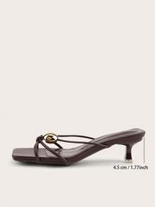 Sandalias de tacón alto con puntera cuadrada y decoración metálica, elegantes y de moda para mujer. Sandalias tipo mule de tacón de gatito versátiles y cómodas para usar en la playa. - Marrón - Ver 2