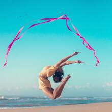 2pcs Dance Ribbons, 2m Kids Long Gymnastics Ribbon Twirling Ribbons Dancing Ribbon Streamers For Artistic Dance Training Party, With Ribbon Dancer Wand (Rose Red) - Multicolor - View 1