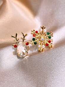 CVNANA 1Pair Fashionable And Exquisite Colorful Snowflake Elk Asymmetrical Earrings, New Sweet And Cute Unique Christmas Party Earrings, Suitable For Women To Wear Daily Or Office, The Best Choice For Anniversary/Birthday/Christmas/Valentine'S Day Gifts