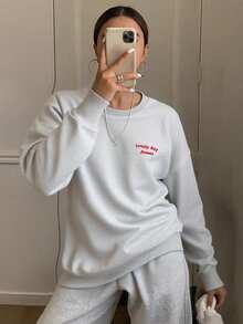 Livesso Damen Loose Fit Pullover mit Buchstickerei, Rundhalsausschnitt, Fleece, Langarm Oberteil, Herbstmode für Frauen - Grau - Übersicht 1