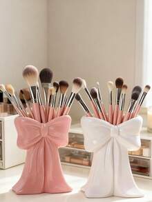 1个可爱蝴蝶结造型笔筒 - 桌面收纳架，可放置化妆刷和办公用品，优雅的化妆刷收纳设计，适合女孩、学生和创意家居装饰，也适合度假、海滩、浴室、卧室等场合，是母亲节的绝佳礼物。 - 彩色 - 查看 5