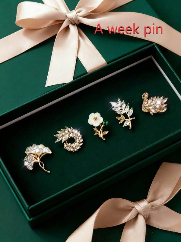 5pcs Sparkling Rhinestone Flower Delicate Brooch Pins, Suitable For Wearing Monday To Friday, Accessory For Clothing (Excluding Gift Box) Christmas