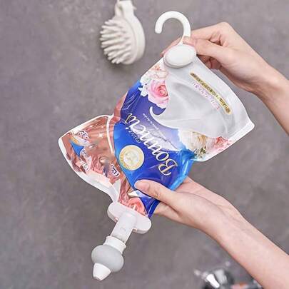 Dispensador de gel de ducha rellenable con exprimidor, botella de recarga invertida con gancho colgante y control de flujo, recipiente de repuesto para champú y jabón líquido para el baño