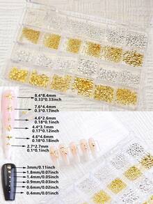 مجموعة من إكسسوارات فن الأظافر ثلاثية الأبعاد بسيطة من السبائك المعدنية، تشمل فيونكات خفيفة الوزن وفاخرة، وخرز على شكل نجوم، وبراشيم، لزخرفة الأظافر وفن الأظافر DIY. تحتوي المجموعة على مجموعة متنوعة من إكسسوارات الأظافر ثلاثية الأبعاد رقيقة وصغيرة، كل منها مصنوع بعناية من مواد سبائك معدنية عالية الجودة، مما يعرض البريق الدافئ المميز للمعدن.