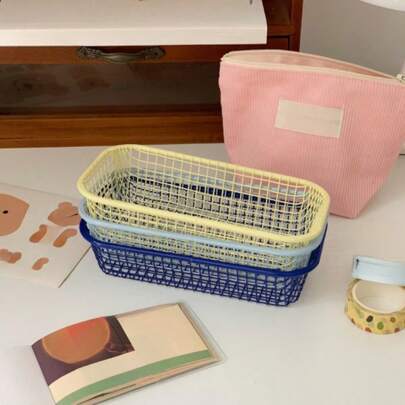 1pc Metal Stationery Classification Storage Box - A Clip On Design Office Desk Organizer Suitable For Cosmetics, Art Supplies, And Small Items. The Classic Style Oval Multifunctional Basket Is Used For Desktop Decoration, Photo Props, And Waterproof Home Office Storage Box, Making It Easy To Store Small Items. Desktop Storage Christmas Gifts For Family And Friends