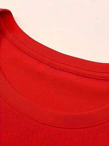 Playera Para Mujer,Divertido Halloween, Camiseta Gráfica Spooky Season - Estampado Gótico de Letras y Murciélagos, Blanca con Letras Negras, Manga Corta Cuello Redondo - Estampado Completo para Disfraces de Halloween y Día de Muertos, Fiestas de Baile, Eventos Temáticos - Diseño de Esqueletos Bailarines y Fantasmas, Lavable a Máquina, Tallas para Adultos, Camisetas de Halloween para Mujer - Rojo - Ver 2