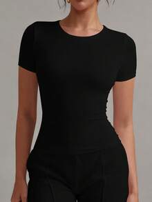 XLLAIS 2025 ملابس علوية قصير أسود من نوع الياقة المستديرة وكم قصير للصيف، قاعدي أساسي رياضي مطاطي مناسب للنساء في الأوقات العادية