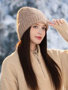 1pc Women's Fashion Simple Thick Warm Knit Hat, Winter New Warm Windproof Ear Protection Knitted Cap, Versatile Large Circumference Beanie, Outdoor Breathable, Washable, Excellent Warmth, Suitable For Autumn/Winter Daily Wear, Walking, Shopping