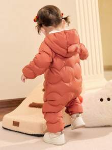 Balabala 女婴轻盈羽绒连体衣 2025 冬季，男女童趣味可爱设计