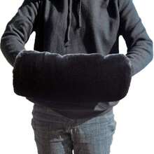 AIYYIPA 1 pieza Calentador de brazos de piel sintética cálida, material suave similar al pelo de conejo, estilo cilíndrico gris. Con detalles cómodos y multiusos, calienta los brazos, adecuado para siestas en la oficina y uso diario, escenarios navideños e invernales