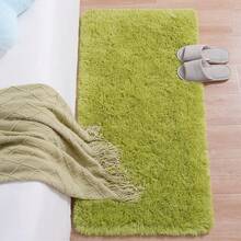 柔软现代大号长毛地毯，适用于卧室、客厅、宿舍、家居装饰，绒毛蓬松，草绿色，舒适百搭，是理想的装饰地毯。