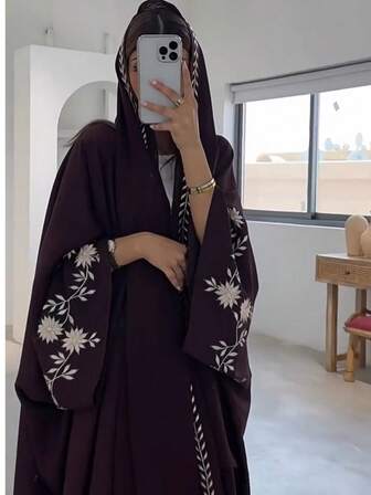 طقم جديد من العباءة المطرزة بشكل راقي للمسلمات، عصري، مريح وشامل لأي مناسبة (كارديجان + وشاح طويل)