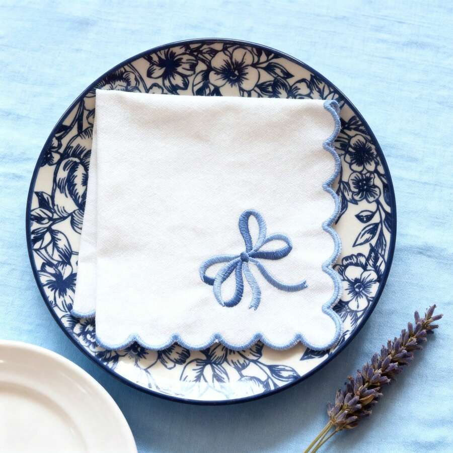 4 Pieces Bow Knot Embroidered Napkins Cloth 30*30cm/11.8*11.8inch White Background ​​Elegant​​ Formal Dinners Picnics Or Barbecues Anniversaries​​ Breakfast Or Coffee Time Corporate Events Bridal Shower​​ ​​Outdoor Picnic​ ​​Birthday Party​​