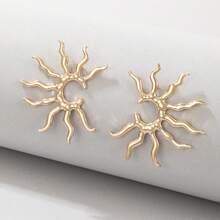 1 Pair European And American Fashion Exaggerated Sunflower Light Earrings Female Internet Celebrity  Party Retro Metal Cold Earrings - Vàng - Xem 4