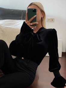 Livesso Women Black Flare Sleeve Pullover Blouse,Long Sleeve Tops Fleece Lined Fall,Winter