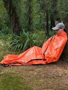 Emergency Sleeping Bag - Portable Heat Insulation Survival Sacks, Lightweight Waterproof Thermal Bivy / Mylar-Style Sleeping Sack With Reflective Insulation And Compact Stuff Sack, Quick-Deploy Design For Camping, Hiking, Roadside Emergencies, First Aid Kits & Travel, Essential Survival Gear