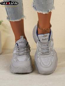 Women's Gray Mesh Sneakers, 2025 New Fashion Lightweight Thick-Sole Multifunctional Comfortable Casual Sports Shoes, Lace-Up Leisure Sports Shoes For Women In Spring And Autumn, Fashionable And Versatile Comfortable White Shoes, Solid Color Flat Outdoor Skateboard Shoes Running Shoes