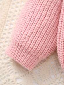 Girls Knitted Sweater With Delicate "Big Sister" Embroidery And White Floral Pattern, Soft And Warm