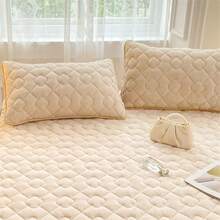 1pc Milk Velvet Thickened Quilted Solid Color Pillowcase, Soft, Wrinkle-Resistant, Breathable Pillowcase, Plush Quilted Edging Craftsmanship, Dormitory Double Pillowcase, Quilted Pillowcase For Couples, Silky Soft, Skin-Friendly, Warm And Comfortable, Machine Washable, 18.9*47.28in/18.9*59.1in/18.9*70.92in/19.7*29.55in