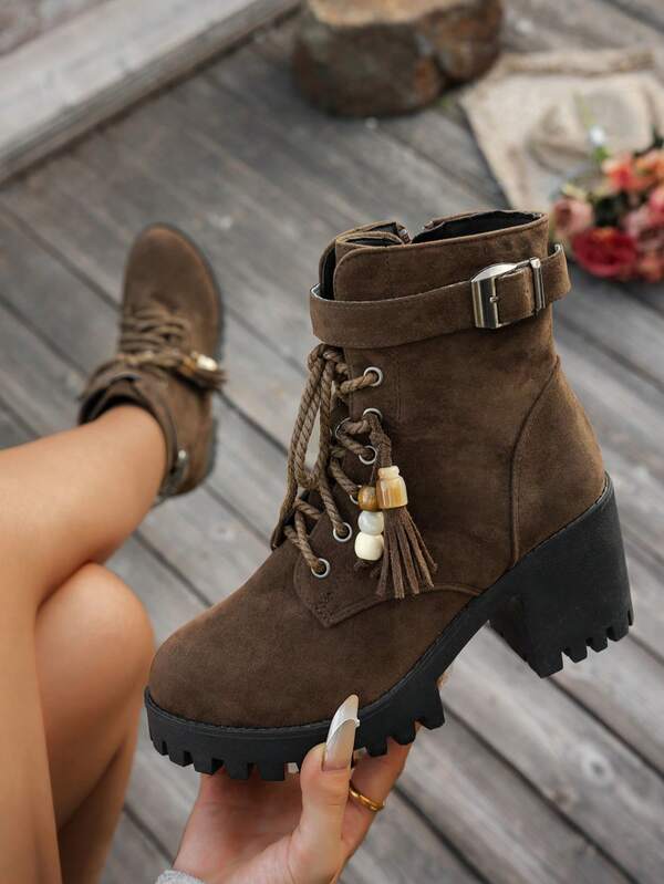 Westlicher Stil Schnür-Wildleder Metall-Ösen Urlaubs Plateau Absatz Damen Stiefeletten, Kaffeefarben, Neue Herbst/Winter Perlen Stiefel, Mode Schnür-Stiefel, einfarbige Plateau Absatz Schnallen Runde Zehenkappe Kurzschaft Stiefel