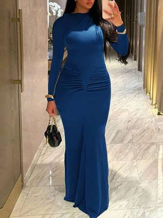 Vestido ajustado de manga larga con cuello redondo y drapeado para tallas grandes