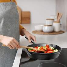 Moderne Innovationen Mini Schwarzer Gusseisen Pfanne Vorbehandelt Kleine Pfannen für gebackene Kekse/Brownies oder gekochte Eier