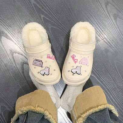 Pantuflas con forro térmico y calado para mujeres, sandalias de suela gruesa cálidas y esponjosas, antideslizantes para interiores/exteriores, zapatos de enfermera de moda de peluche 2025