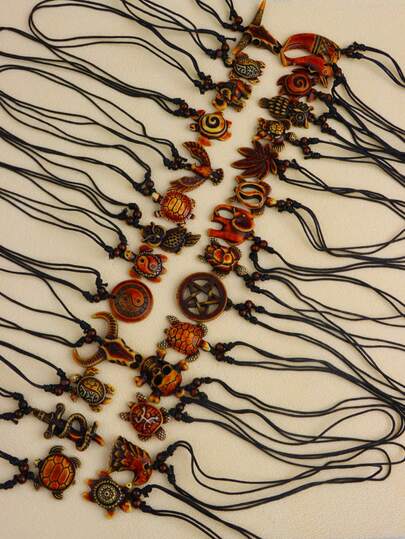 10Pcs/Lot Vintage Cool Resin Men Necklaces Turtle Cow Owl Elephant Maple Leaf Styles Nightclub Party Gifts For Friends Motorcycle Punk Daily Travel Wearing Accessories