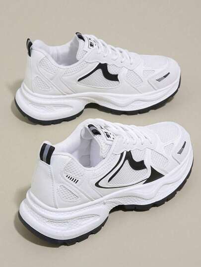 Dam vår/höst nya sportiga grova sneakers, mesh andningsbara platåskor med låg vampklack, lätta, mångsidiga, moderiktiga, casual skor med snörning, vita grå sneakers, vitblå