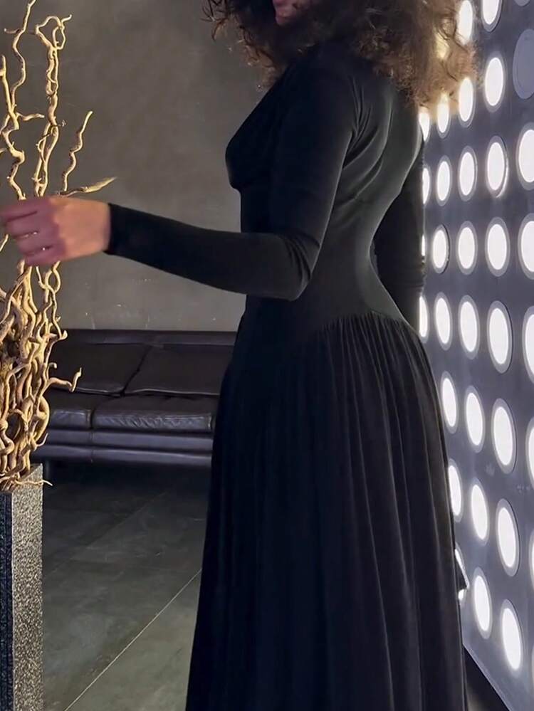 فستان أنيق للنساء بياقة على شكل حرف V وأكمام طويلة للخريف/الشتاء من القطيفة، لون أحادي، قماش محبوك أنيق مع سحاب وحافة مكسرة، ثوب سهرة رسمي - الأسود - مشاهدة 2