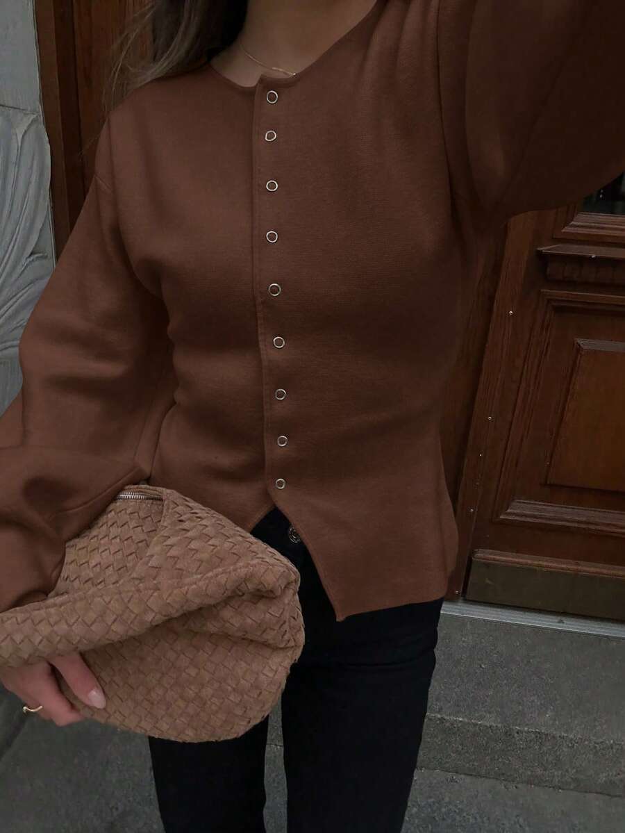 SEREN 秋冬新款纯色圆领多扣长袖针织开衫,宽松休闲通勤风毛衣外套 - 摩卡棕 - 查看 1