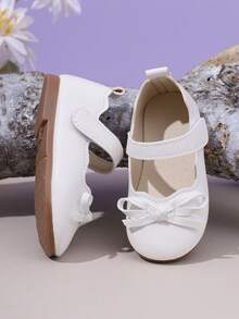 1 par de zapatos de princesa para niñas, con parte superior de cuero brillante, punta redonda, decoración de lazo, lindos y dulces, adecuados para vestidos de princesa, fiestas de cumpleaños, actuaciones, bodas, uso en interiores y exteriores