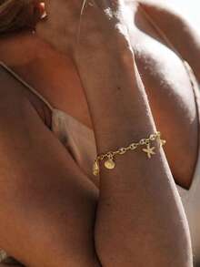 1pc Stainless Steel Unique Design Versatile Starfish & Seashell Pendant Bracelet For Women, Exaggerated Beach Vacation Style, New Ocean Bracelet, Non-Fading Accessory