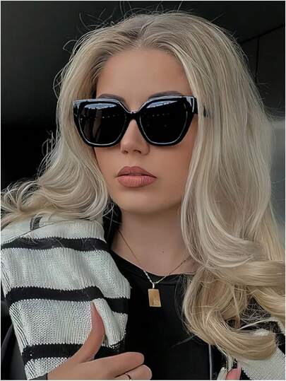 1pc Women's Cat Eye Oversized Flattering Vintage Fashion Glasses, Lightweight Luxury Style