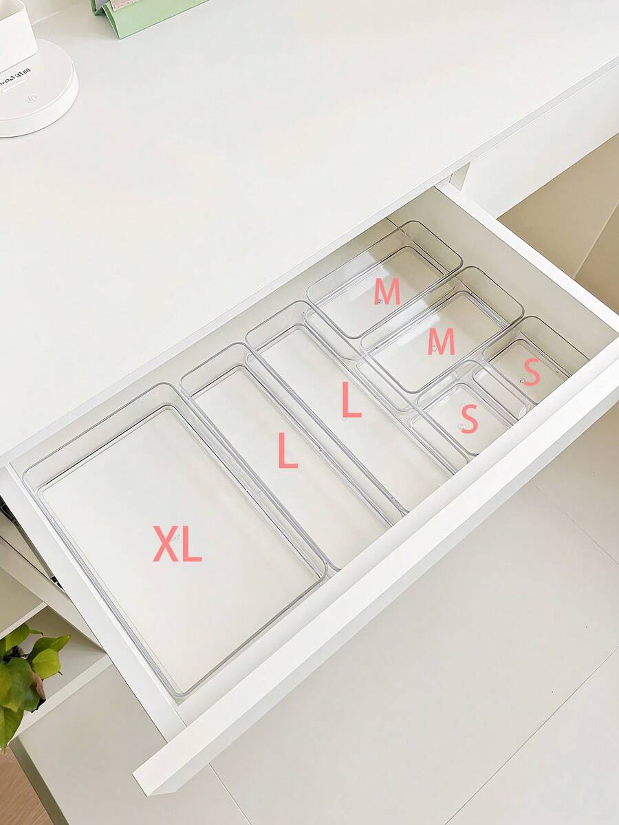 1/4/7/8/11 szt. Przezroczysty organizer do szuflady ze zintegrowanym schowkiem, wszechstronny organizer na przybory piśmiennicze i kosmetyki, idealny do przechowywania niezbędnych kosmetyków, artykułów biurowych, różnych przedmiotów, artykułów szkolnych, idealny na prezenty świąteczne, w tym na Halloween, Boże Narodzenie, Nowy Rok i Walentynki, ulepsz swoją przestrzeń dzięki funkcjonalnym i stylowym rozwiązaniom do przechowywania na każdą okazję, zmaksymalizuj organizację i estetykę w domu lub biurze, idealny do sezonowych dekoracji i wręczania prezentów, ulepsz swoje biurko i rutynę pielęgnacyjną dziękiniezbędnemu koszowi do przechowywania.