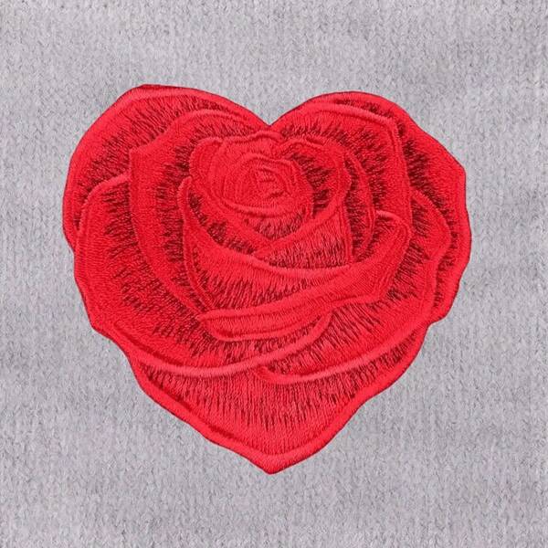 1/2 Stücke Herz Rose bestickte Aufnäher, DIY Kleidungszubehör. Rucksack, Hut Dekorationszubehör.