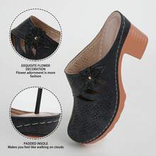 Ecetana Women's Summer Slip-On Mules Sandals With High Heel Chunky Block Heel And Beautiful Floral Decoration - Extremely Lightweight And Super Comfortable For All-Day Use - Perfect For Various Occasions Including Beach Vacation, Walking, Daily Commuting, Leisure Outings, Parties And Gatherings - Features A Durable And Slip-Resistant Sole For Safety And Long-Lasting Wear - A Must-Have Addition To Your Women's Summer Shoe Collection For 2025.Women's Black High-Heeled Sandals.Zapatillas De Tacon Mujer,Black Heels Women - 9305 đen - Xem 3