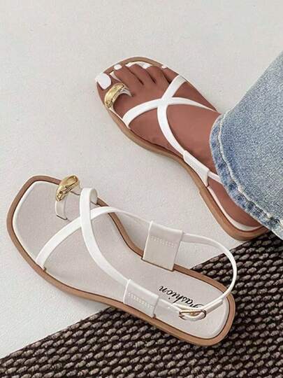 صندل نسائي ناعم القاع، صنادل شاطئ، مانعة الانزلاق، صنادل فليب فلوب ذات لون أحادي متعددة الاستخدامات، بتصميم فرنسي بسيط مسطح مربع الأصبع، خفيفة الوزن مريحة للاستخدام المنزلي، مناسبة للشاطئ/الداخلي/الخارجي/الحفلات، سهلة الارتداء، مفتوحة الأصبع، ذات كعب منخفض عصري، أنيقة مسطحة مع إبزيم معدني، مناسبة للربيع والصيف والخريف والشتاء، للمواعدة والتسوق والحفلات وعيد الحب وعيد الشكر وعيد المعلم وعيد الأم