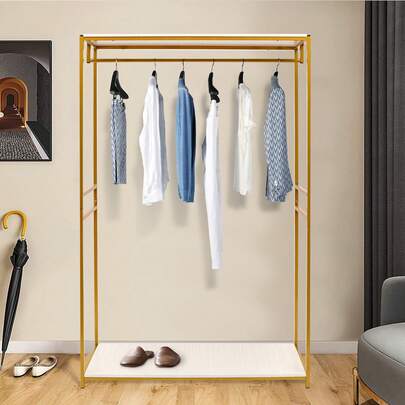 Goldene Kleiderständer mit Regalen für stilvolle Organisation, vielseitiger freistehender Einzelhandelskleiderständer perfekt für Hochzeitskleider, robuste Ausführung ideal zum Aufhängen von Kleidung, Schuhen und Taschen, eleganter Kleiderorganisationsständer zur Verschönerung Ihres Ladens oder der Heimdekoration, perfekt für saisonale und besondere Anlässe