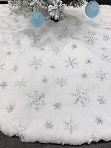 1pc White Faux Fur Christmas Tree Skirt, Soft & Comfortable, Easy To Install, White Tree Skirt For Christmas Tree Decor, Scene Decor, Room Decor, Bedroom Decor, Home Decor, Holiday Party Decor, Christmas Decor, Autumn Decor - Multicolor - View 5