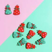 10 Stücke Weihnachtsgeschenktüten, Harz-Anhänger-Anhänger, Weihnachtliche dekorative Hängeornamente, DIY Schmuckherstellung, kreative Halskette, Ohrringe, Armband, Schlüsselanhänger, Taschenzubehör, Feiertags-Dekoration