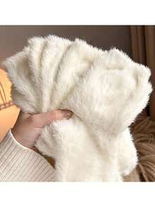 10pcs/5 Pairs Women's Super Soft Plush Socks - Comfortable Mid-Calf Design, Solid Color Styles Bring Double Warmth And Comfort, Mink Plush Socks, Mid-Calf Autumn/Winter Warm Socks, Thickened Fluffy Black And White Postpartum Sleep Fuzzy Socks