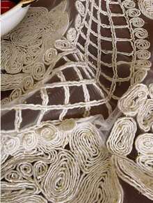 1 Stück Spitze bestickte Rose Blume Tischläufer, Vintage Polyester bestickte Kordel Tischläufer, staub- und hitzebeständig, geeignet für Couchtisch, Esstisch, Kommode, TV-Ständer, Heimdekoration und Hochzeit/Party/Feiertage