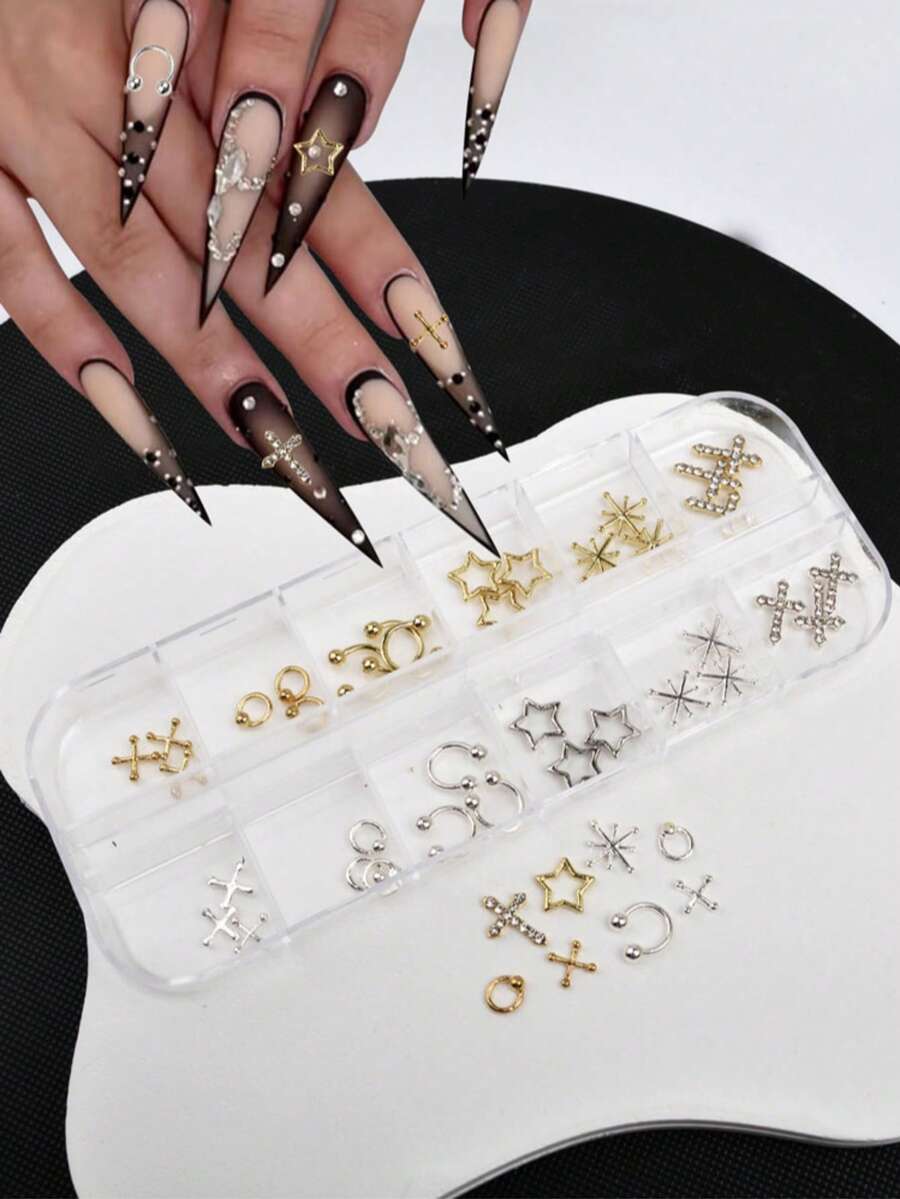 12 griglie, 36 pezzi, forniture per arte di unghie punk gotica 3D, inclusi stelle di riso, stelle a cinque punte, anelli di perle semisferiche, stelle di miglio e altri stili misti, decorazione per unghie adatta per ragazze per nail design fai-da-te