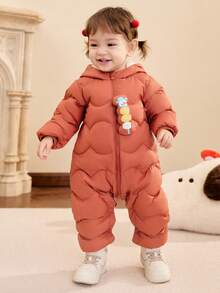 Balabala 女婴轻盈羽绒连体衣 2025 冬季，男女童趣味可爱设计