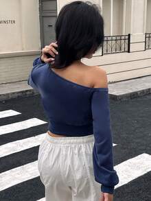 Never me 女式休闲运动露肩性感长袖撞色印花套头衫，春秋季 - 藏蓝色 - 查看 2
